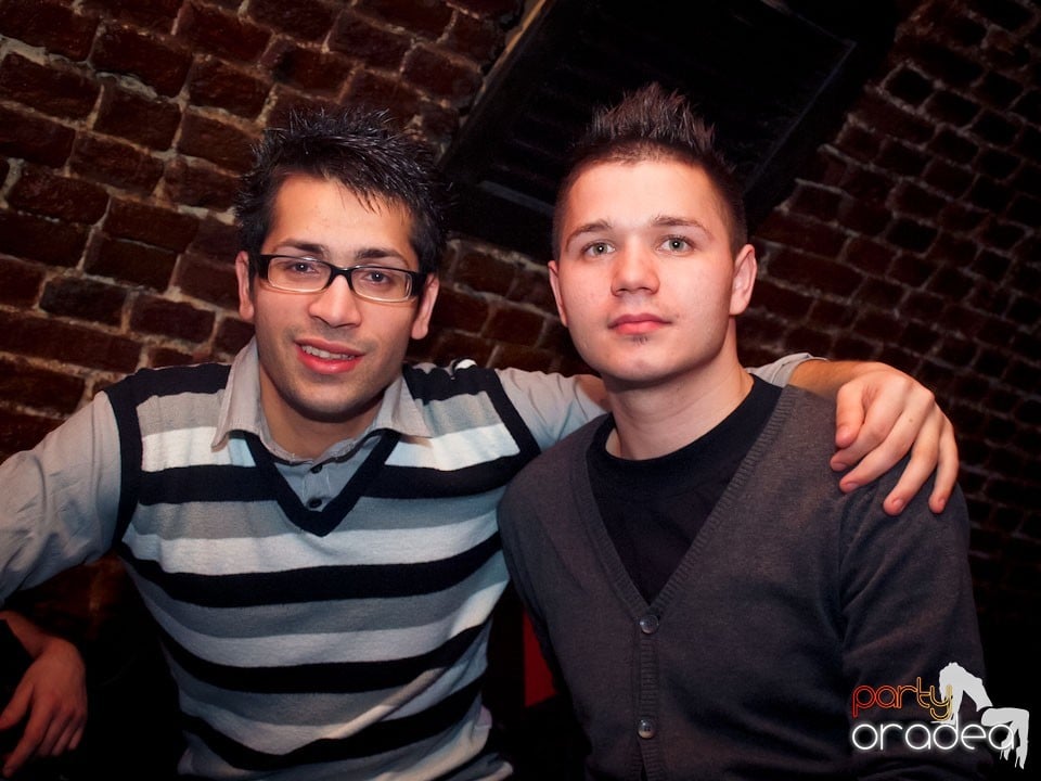 Miercuri seara în Club Escape, 