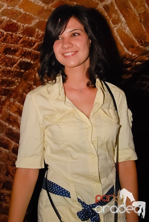 Miercuri seara în Club Escape, 