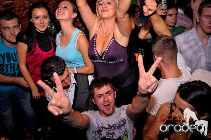 Miercuri seara în Escape, 