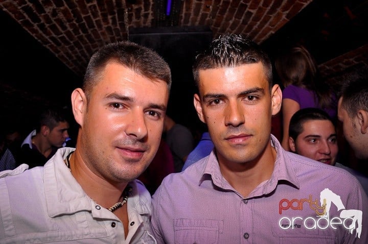 Miercuri seara în Escape, 