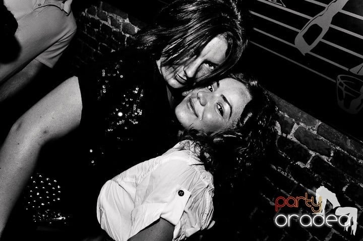 Miercuri seara în Escape, 