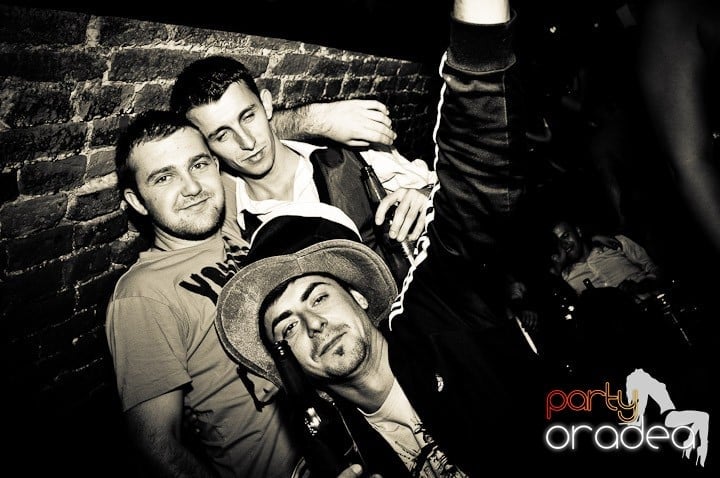 Miercuri seara în Escape, 