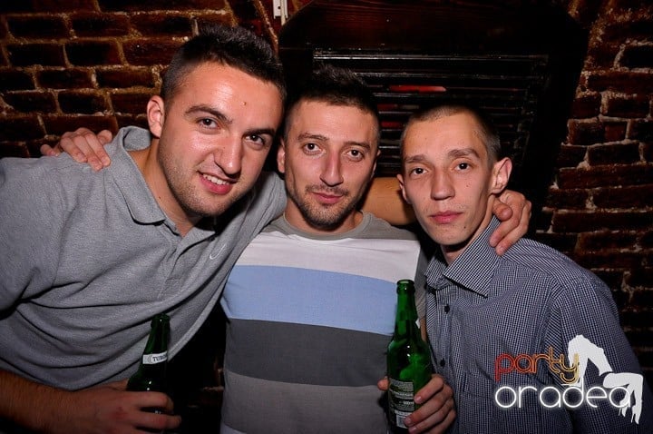 Miercuri seara în Escape, 