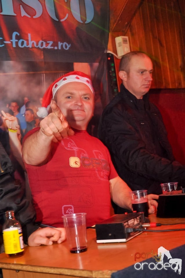 Mikulás Party în Disco Faház,