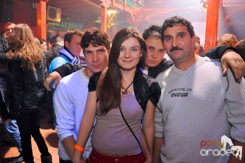 Mikulás Party în Disco Faház,