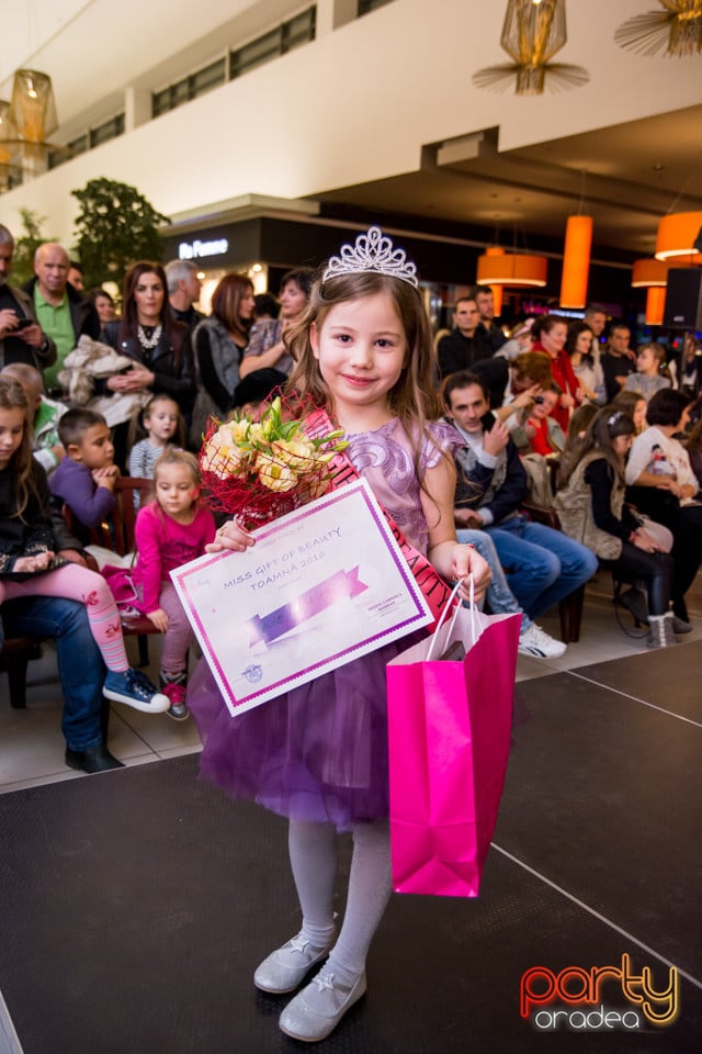 Miss Gift of Beauty, Şcoala de prinţi şi prinţese „Gift of Beauty”
