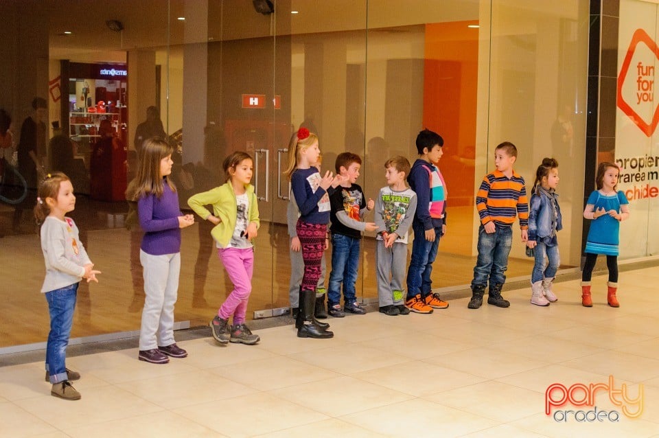 Moş Crăciun e la Oradea Shopping City,