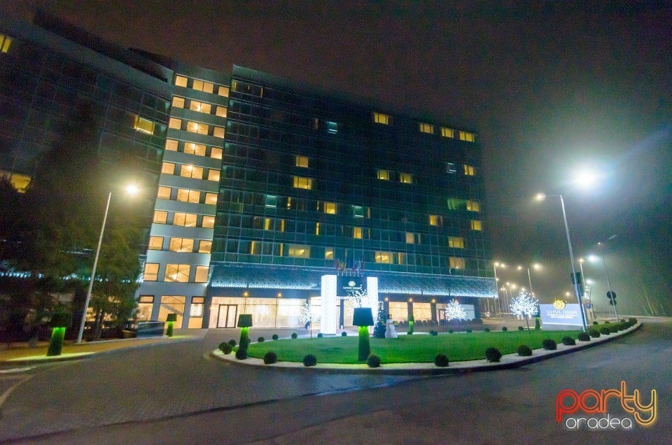 Moş Nicolae la Hotel Lotus, Hotel Lotus