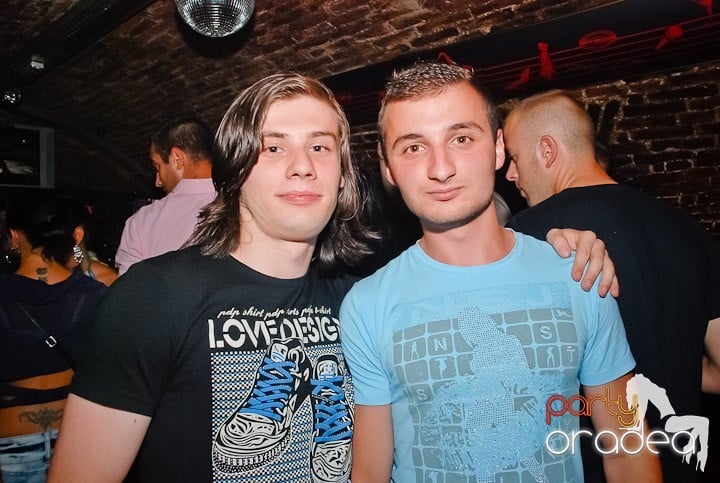 Multă adrenalină în Club Escape, 