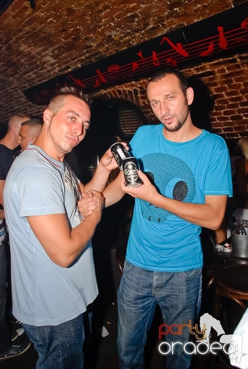 Multă adrenalină în Club Escape, 