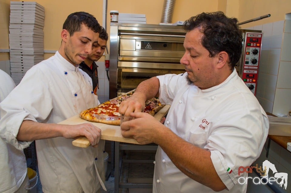 Multiplul Campion Mondial la Pizza, Old Mill