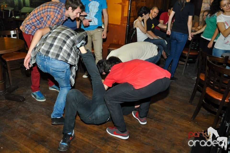 Muzic şi dans cu adevărat în Lord's Pub, Lord's Pub