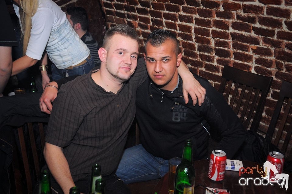 Muzică bună şi distracţie maximă în Escape, 