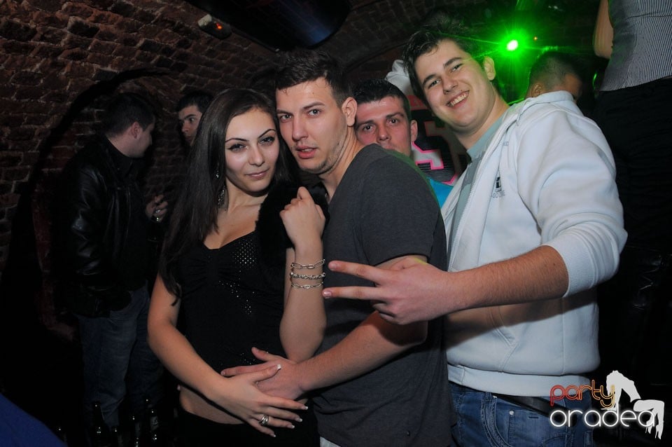 Muzică bună şi distracţie maximă în Escape, 