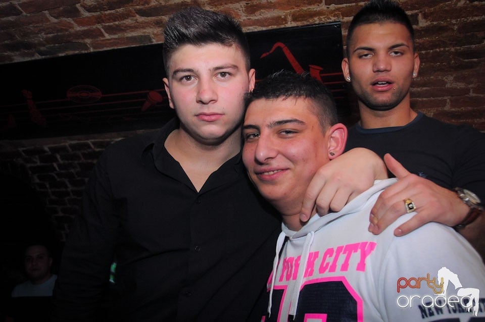 Muzică bună şi distracţie maximă în Escape,