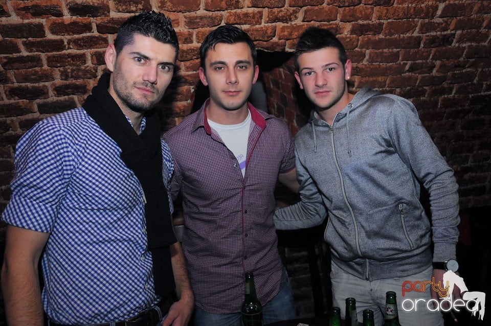 Muzică bună şi distracţie maximă în Escape, 