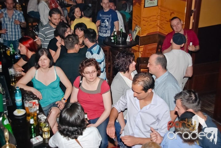 Muzică de petrecere şi voie bună în Lord's, Lord's Pub