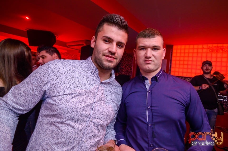 Muzică live alături de Blaga, 