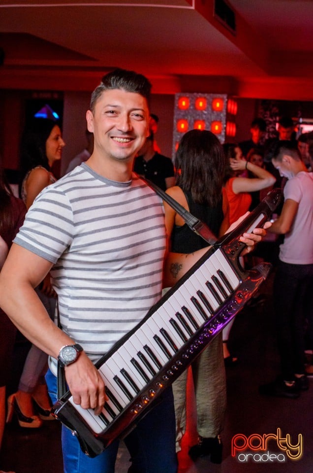 Muzică Live Alături De Blaga, 