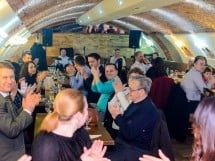 Muzică live alături de Trupa West