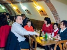Muzică live alături de Trupa West