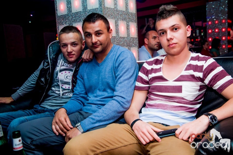 Muzica live Alex de la Oradea, 