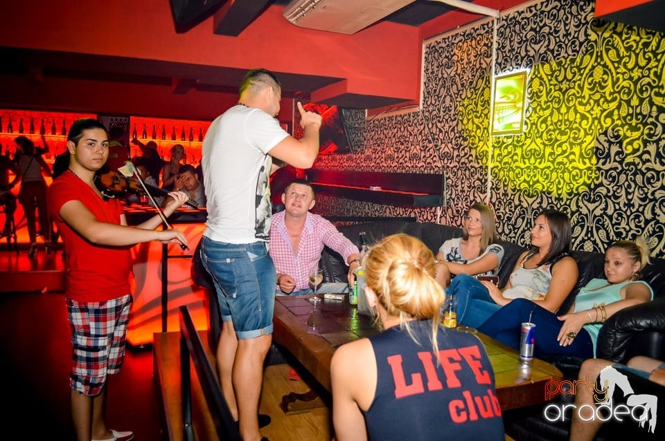 Muzica live Alex de la Oradea, 