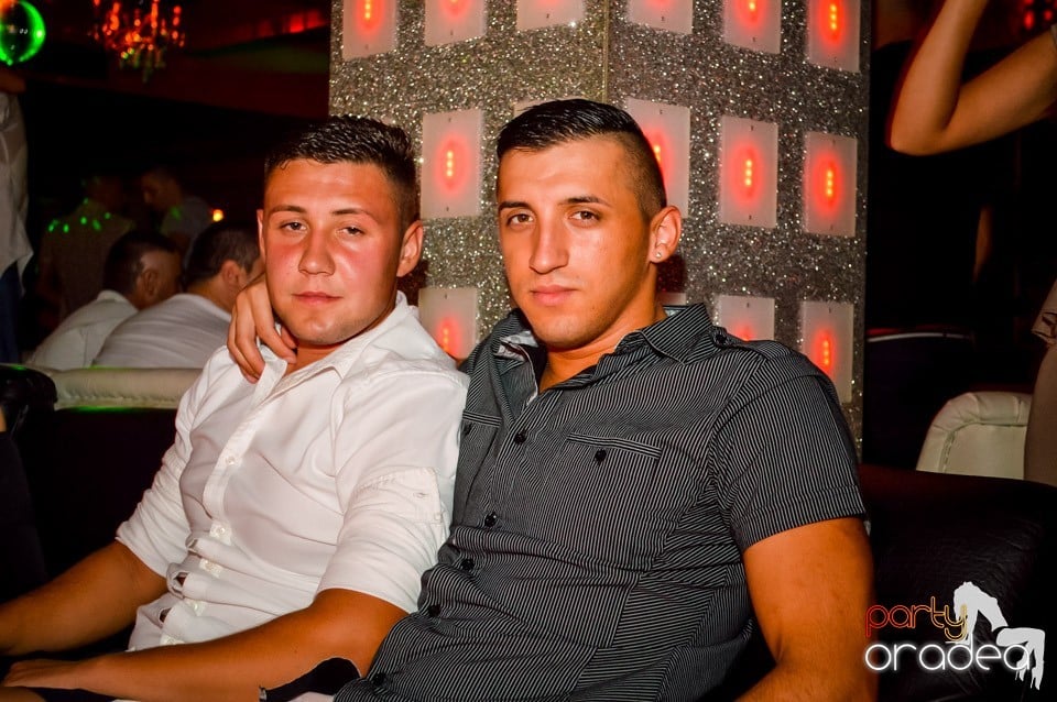 Muzica live Alex de la Oradea, 