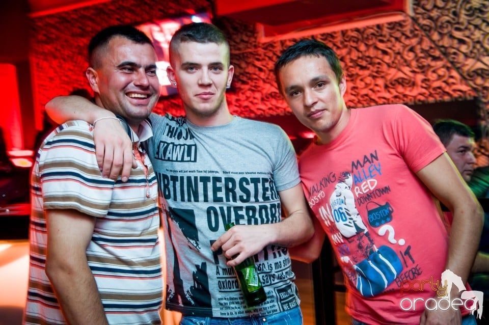 Muzica live Alex de la Oradea, 