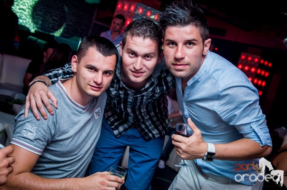 Muzica live Alex de la Oradea, 