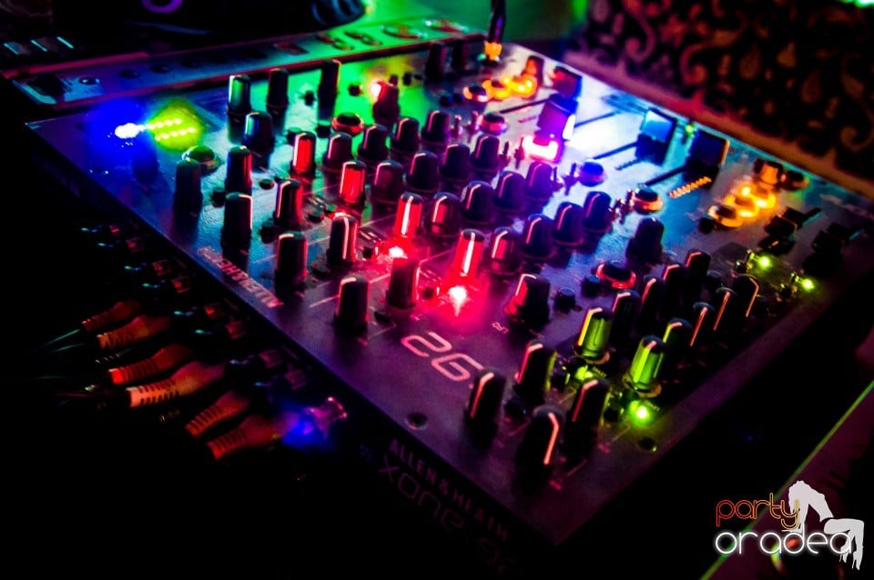 Muzica live Alex de la Oradea, 