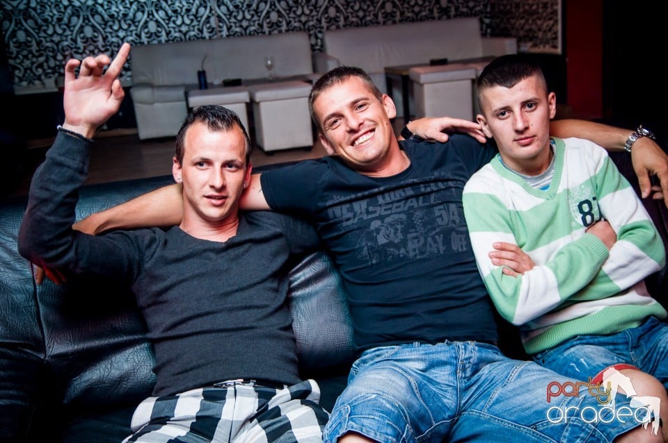 Muzica live Alex de la Oradea, 