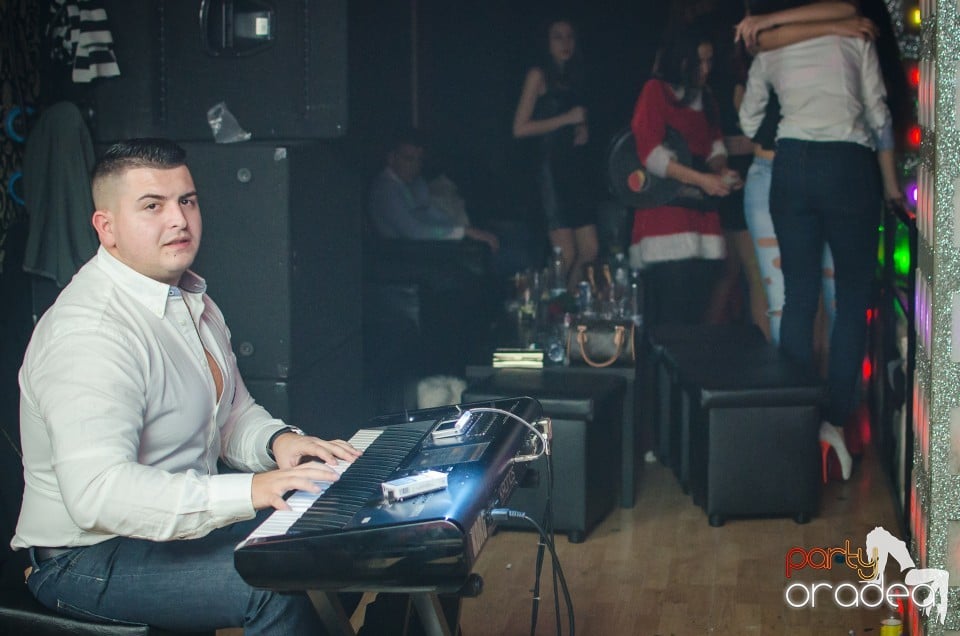 Muzica live Blaga de la Oradea, 