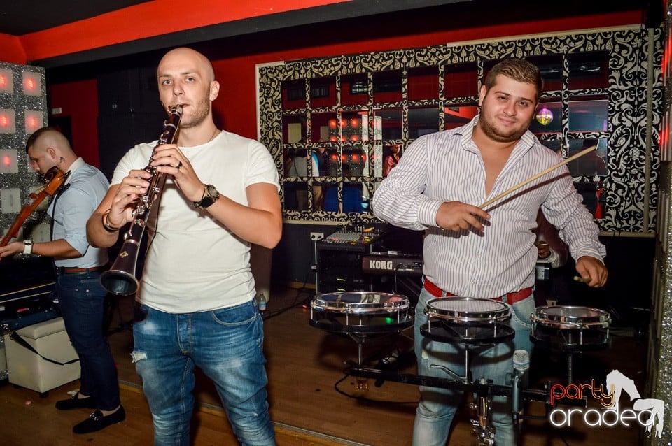Muzica live Blaga de la Oradea, 