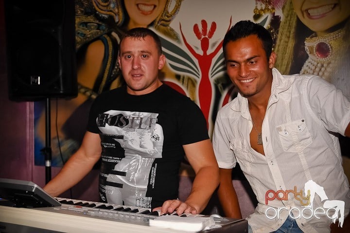 Muzică live în Rio Club, 