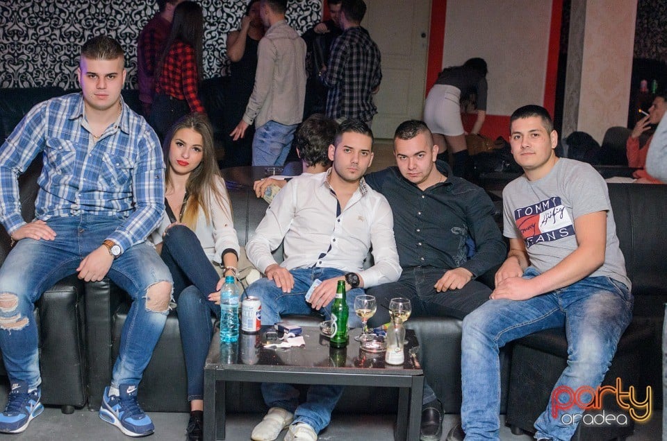 Muzică live la Club Life, 