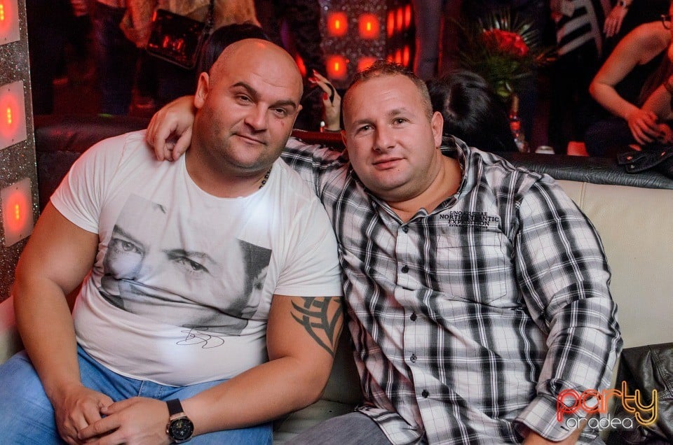 Muzică live la Club Life, 