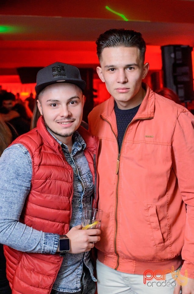 Muzică live la Club Life, 