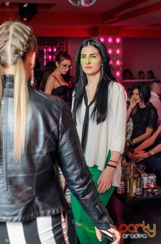 Muzică live la Club Life, 