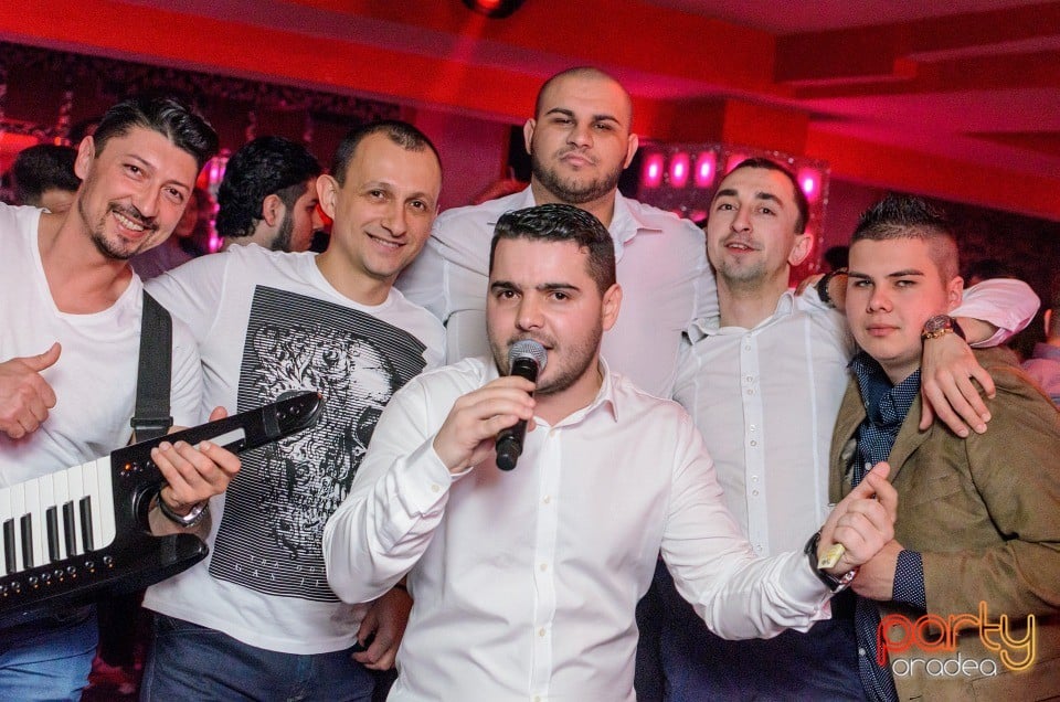 Muzică live la Club Life, 