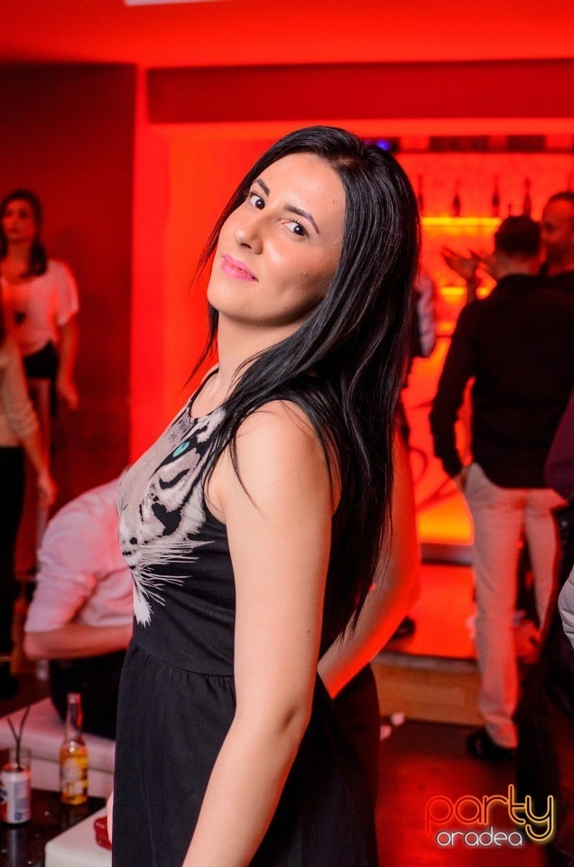 Muzică live la Club Life,