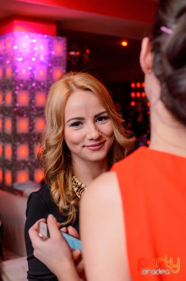 Muzică live la Club Life,
