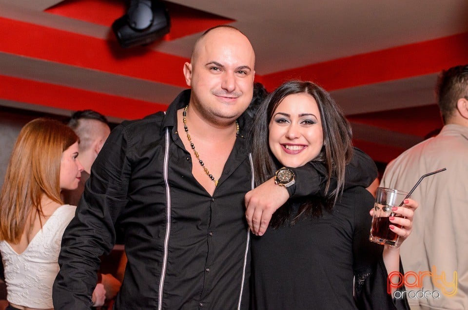 Muzică live la Club Life,