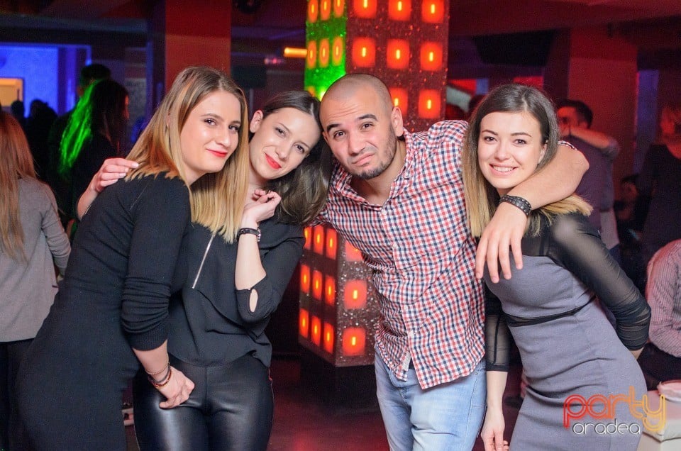 Muzică live la Club Life, 