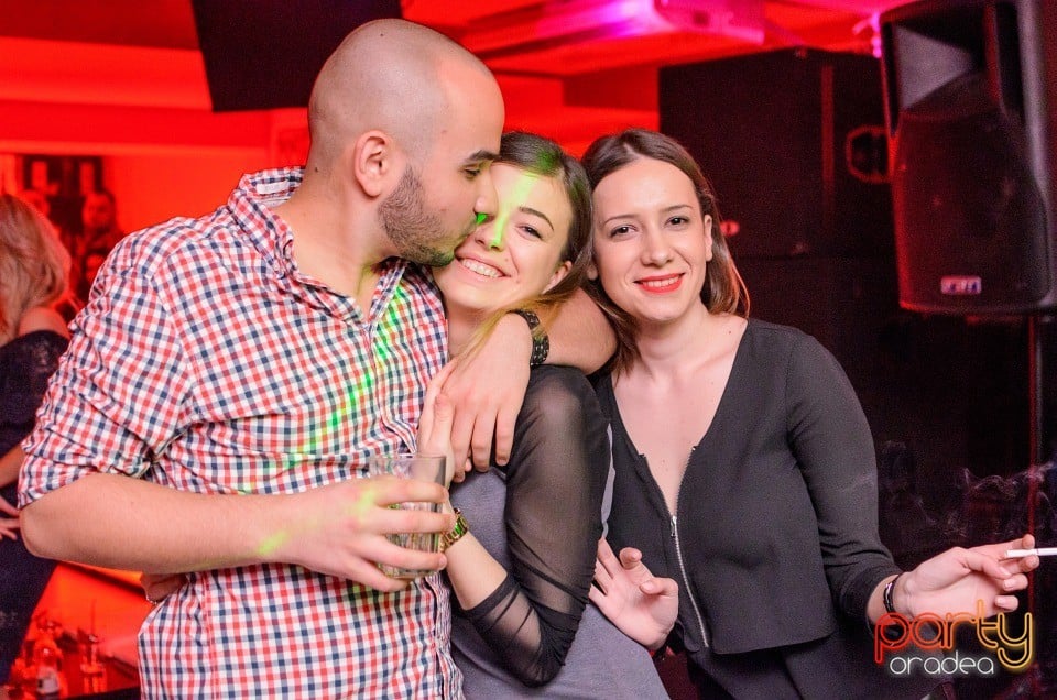 Muzică live la Club Life, 