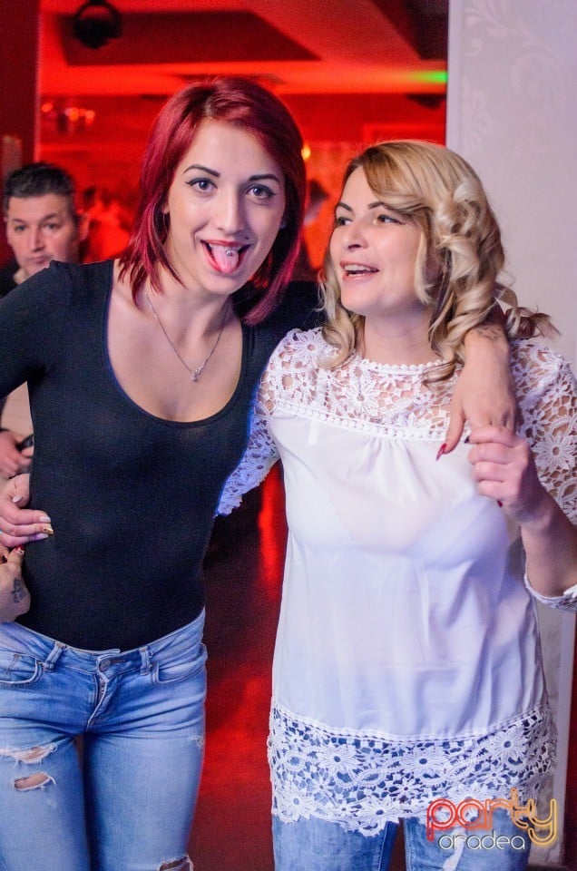 Muzică live la Club Life, 