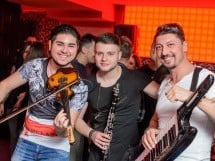 Muzică live la Club Life