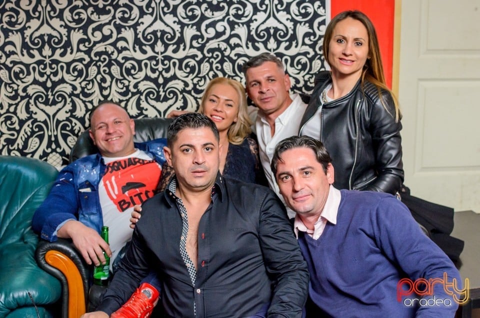 Muzică live la Life Club, 