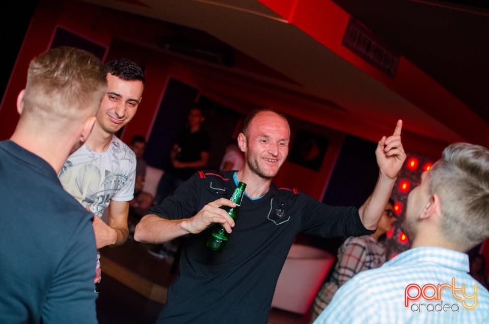 Muzica live @ Life Club, 