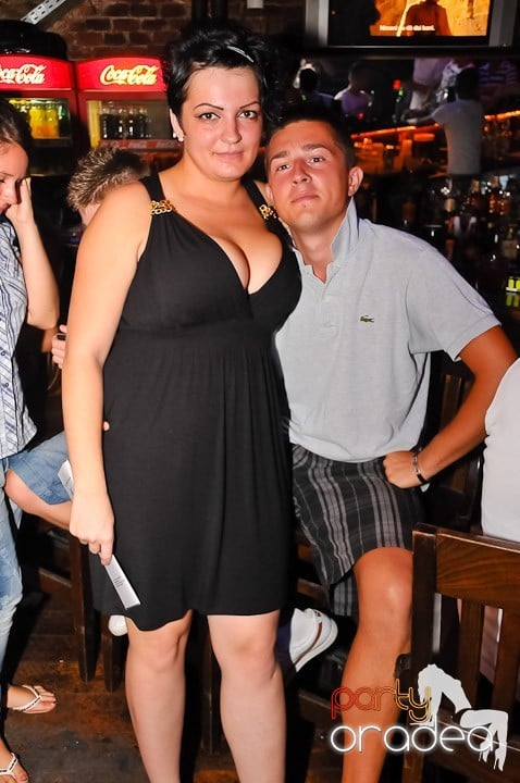 Muzică şi dans în Escape, 